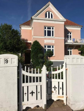 Villa Gullebo Apartment Hotel in Helsingborg